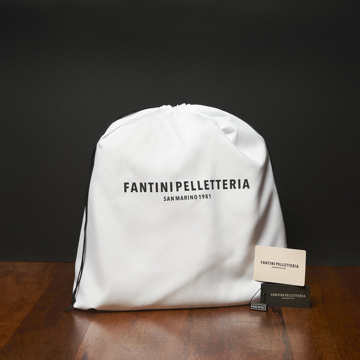 Fantini ādas izstrādājumu aizsardzības materiāls